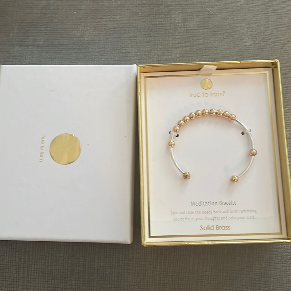 NEW IN THE BOX True To Form solid brass meditation bracelet
